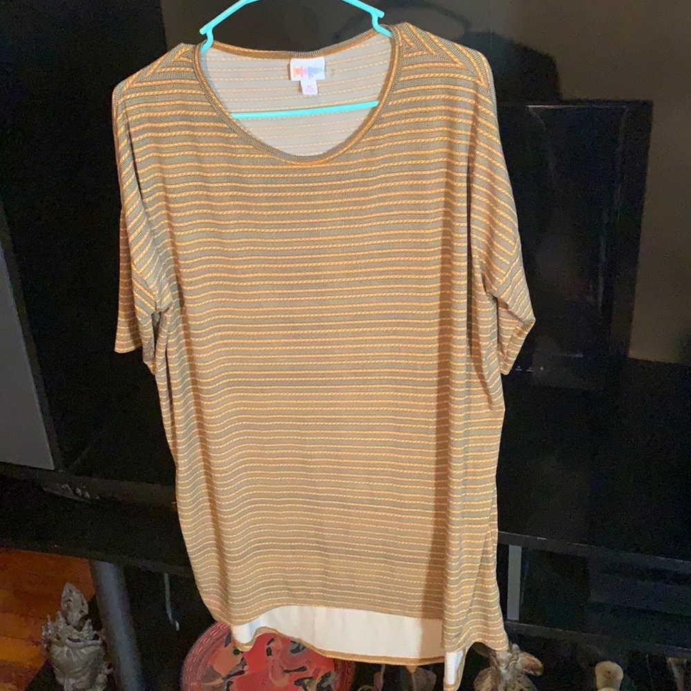 Lularoe long oversized shirt size M NWOT